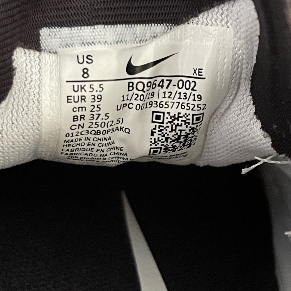 NWOT Nike Air Zoom Pegasus 37, Black Size 8 - Picture 11 of 12